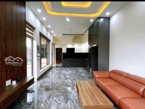 villa góc 2 mặt tiền đường sơn thuỷ 8 có nhà 3 tầng - gọi đàm tiến