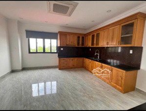 giá chạm đáy bán nhanh nhà lê thị hà - bà điểm - đường 8m - 3 lầu mới - giá 8 tỷ250/80m2