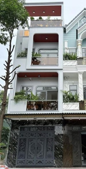 chính chủ bán nhà hẻm xe hơi 94/8 trần khắc chân, p.tân định, quận1. giá 4tỷ640 cho thuê 28tr/th