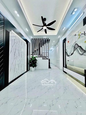 nhà riêng đẹp xuất sắc tại xuân la, 12,5 tỷ, 40m2, 4 tầng, 6pn