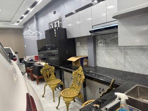 cho thuê nr 2pn, 2wc, 180m2 tại trảng dài, 10 triệu, đồng nai