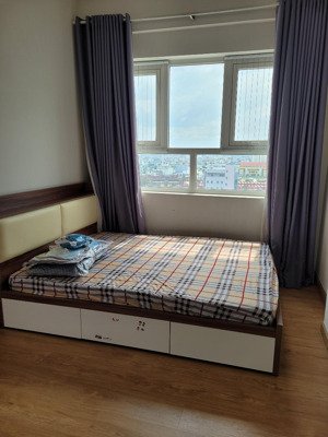 chính chủ cho thuê căn hộ fuil nội thất. căn a 907