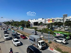 bán nhà siêu đẹp hàng xóm aeon mall long biên dt 55m mt 5m xây 8 tầng gara 2 ô too