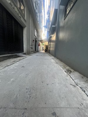 bán nhà 73m2 dân xây ngọc lâm nguyễn văn cừ long biên vị trí đắc địa giá siêu rẻ