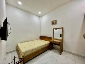 cho thuê trọ 15m2 full nội thất wc riêng giờ tự do hầm xe lớn ngay cv lê thị riêng quận 10