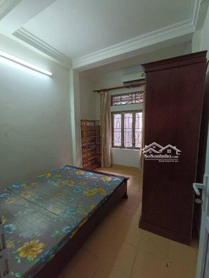 bán nhà võ thị sáu, dt 33m, giá 6.5 tỷ, dân xây chắc chắn, khu vực dân trí cao.