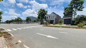 đầu tư đất tại thới hoà , bến cát nóng từng giờ, lời từng ngày vì giá chỉ 980tr gần kcn mỹ phước 3.