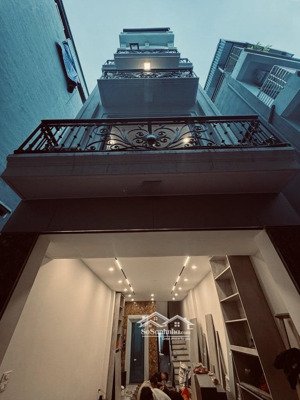 bán nhà thượng thanh thang máy dân xây chắc chắn, ba bước ra đường oto tránh