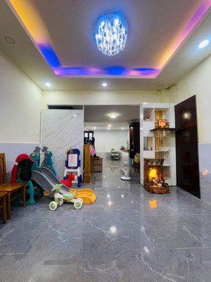 nhà bán chính chủ 2 tầng thích quảng đức, phú nhuận, giá 4,2 tỷ, 40 m2, 2pn, 2wc