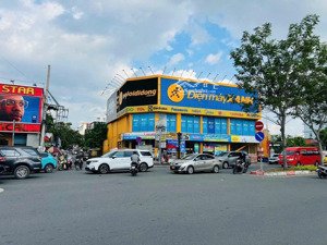 bán gấp góc 3 mặt tiền nguyễn thị thập quận 7 (20x32m) - hđt: 220 triệu xdm: hầm 8 tầng- giá 76 tỷ