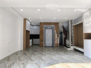 chính chủ bán nhà mới tinh, sổ đỏ, full nội thất, cửa ngõ oto, 35m2, 7 tầng, thang máy, 8,9 tỉ