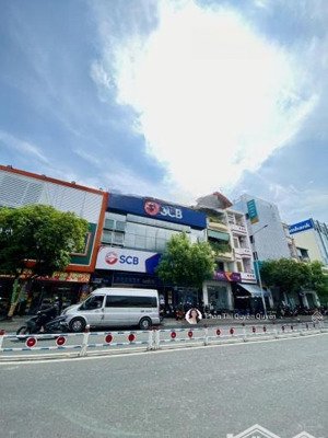 ngộp bank 40 tỷ - bán nhà góc 3 mặt tiền huỳnh tân phát, quận 7 - dt: 20 x 30m - xd: hầm 8t - 75 tỷ