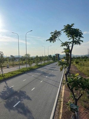 đất nền ven kcn cộng hoà rộng 910ha