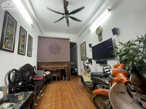 CHÍNH CHỦ CẦN BÁN GẤP NHÀ TỨ LIÊN TT TÂY HỒ DÂN XÂY NGÕ NÔNG THÔNG CÁC NGẢ 42M X 4 TẦNG 8,3 TỶ