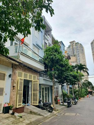 chủ bán gấp! siêu phẩm nhà phố - khu đồng bộ - ô tô đỗ ngày đêm - nhà 5 tầng 52m2 - chỉ 10 tỷ tl