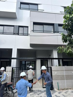 cho thuê nhà nguyên căn 1 trệt 2 lầu khu dân cư cao cấp bình chuẩn - thuận an - bình dương