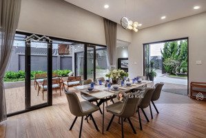 bán villa sân vườn 300m2, 3pn,ngang 10.55m, đường hồ xuân hương, p.9 đà lạt. giá chỉ 14.7tỷ.