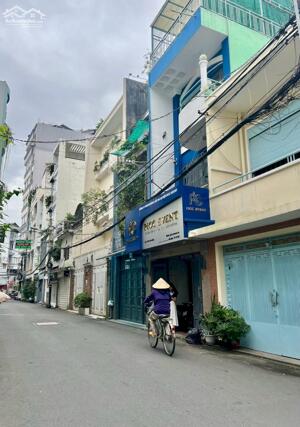 Phú Nhuận, Vị trí Kd Trần Huy Liệu, 4 Tầng, DT 4x16.5, HXH 8m thông, VPCTy/Spa, 14.x Tỷ