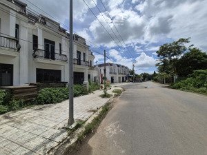 bán gấp nhà riêng 90m2 tại khu nhà ở thương mại thạnh phước riverside, tân uyên, bình dương