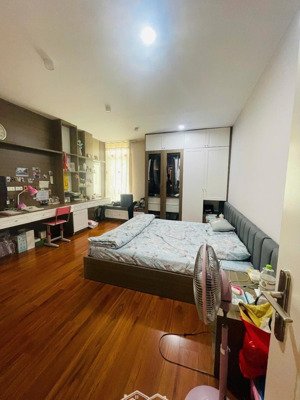 đắc địa duy nhất cầu diễn full tiện ích nhà dân xây 7.58 tỷ