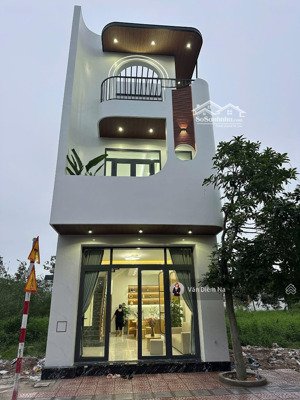 nhà 3 tầng đúc thật 100% the sol city, 4,289 tỷ, hàng hiếm, 5pn, 4wc, cạnh chợ hưng long