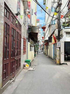 bán nhà bằng liệt hoàng mai dt 31m x 5t x mt 4,3m giá 7,5 tỷ có thương lượng