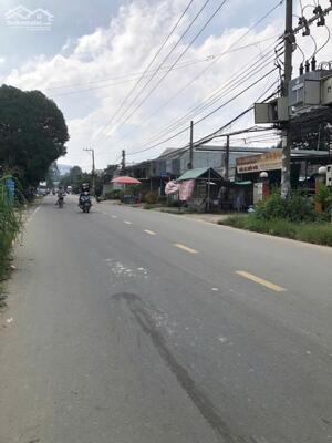 Lái Thiêu Nhà 2 Tầng Mặt Tiền Kinh Doanh DT 406 M2 Giá 8,3 tỷ