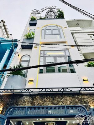 nhà quận 1 giá sốc chỉ 5 tỷ 550 có ngay nhà lê thị riêng, phạm ngũ lão - 56m2 - 4 pn, 4wc - sổ sẵn