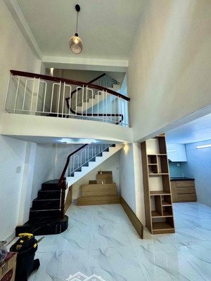 hoàng diệu - 5tầng mới tinh full nội thất - 51m2 - giáp q1 - chỉ 8 tỷ