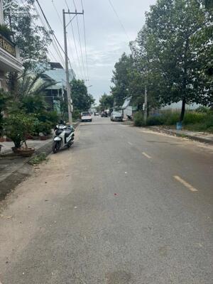 Bán Nhà trong khu Nhà Ở 22/12, Đối diện trường THPT Trần Văn Ơn, kế bên chợ Thuận Giao