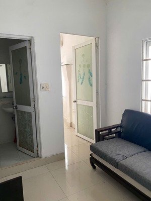 mặt tiền hoàng sa q.1: 3.2m x 10m - giá chỉ 10.6 tỷ!