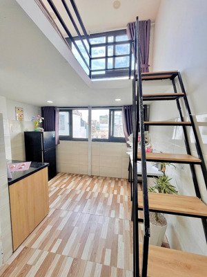 siêu phẩm quay trở lại 1/12 duplex cửa sổ ngay chợ rạch ông