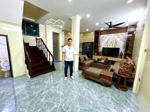 nhà riêng giải phóng, ngay ngã tư vọng, 48m2, 5 tầng, 1 phút ra phố, ô tô đỗ gửi cách 70m