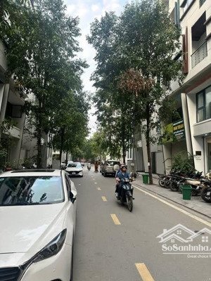 chính chủ cần bán galaxy vạn phúc rẻ nhất 91m² 6 tầng có thang máy