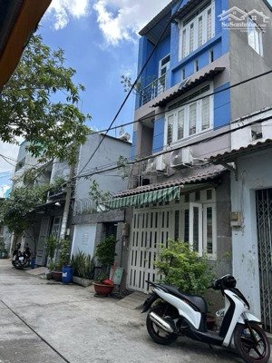 hẻm xe tải 7m vi vu thông - nhà 3 tầng kiên cố - 4 x 10m - gần aeon mall - giá hơn 3 tỷ xíu tl.