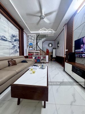 bán nhà nam từ liêm sát trịnh văn bô, nhà mới 5 tầng, lô góc siêu thoáng, 2 mặt tiền- 6.5 tỷ