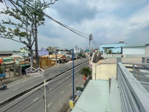 mặt tiền đặng thúc vịnh - nhà 3 tầng - dt: 123m2 - ngay ngã tư quang trung - tô ký - chợ hóc môn.