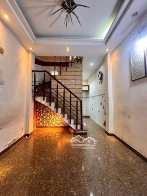 siêu hiếm nhà nhỏ siêu kết cấu- 1 trệt 3 lầu -4pn nhỉnh 3tỷ