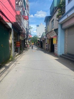 **bán nhà cấp 4 yên kiên, ngọc hồi**( lo góc) - diện tích: 85.5 m