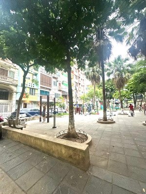 bán gấp siêu phẩm phân lô hoàng ngân - vỉa hè - 70m2 - 26 tỷ