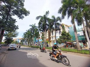 bán nhà hiếm hẻm xe hơi thông, 76m2, trần xuân soạn, hàng xóm him lam q7, shr, giá 11 tỷ có tl