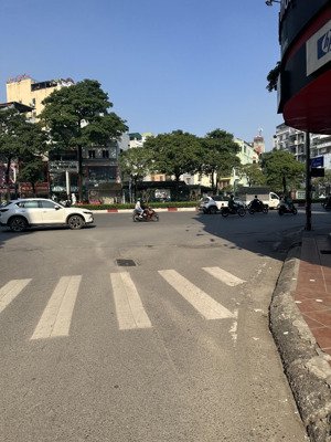 bán gấp siêu phẩm phân lô hoàng ngân - cầu giấy - vỉa hè - 50m2 - 20 tỷ