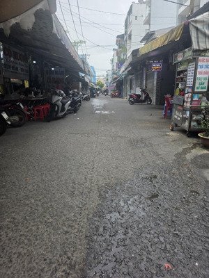 bán nhà hẻm kinh doanh, phường 4 q8, 64m2 2 lầu chỉ 9,5 tỷ