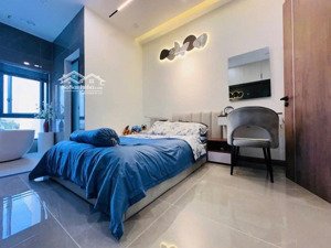 bán nhà mt đường số, 4x17, thang máy, full nội thất, quận 7