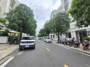 biệt thự phố vinhomes grand park q9 - 6tầng - thang máy - kd đa ngành - chỉ nhỉnh 18 tỷ 110m2(9x12)