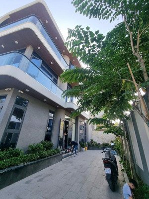 siêu phẩm villa góc 2 mt đường 36, linh đông, thủ đức.