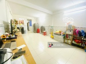 quận 3 cc nguyễn thiện thuật tầng 2 shr giá 2,4 tỷ