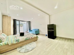 siêu phẩm siêu phẩm! 2 phòng ngủ - bancon ngập nắng - nhà mới - nội thất xịn xò - phan đăng lưu