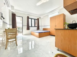 studio full nội thất ban công bình thạnh gần ngã tư hàng xanh