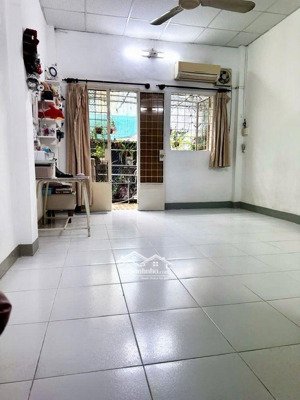 hiếm 2 mặt hẻm trước sau sát mặt tiền đinh tiên hoàng chỉ 6 tỷ chính chủ 1 đời